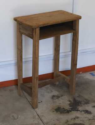 SCHOOL DESK