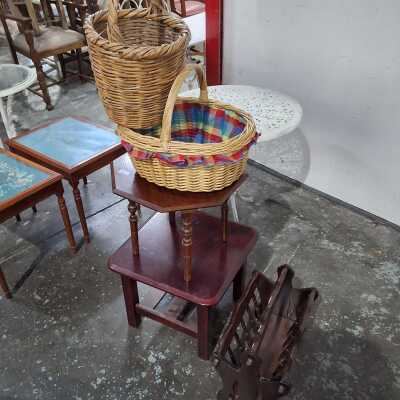 FURNITURE LOT