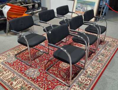 SET OF VISA VIS MEETING CHAIRS