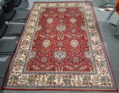 FLOOR RUG