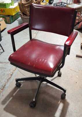 OFFICE CHAIR