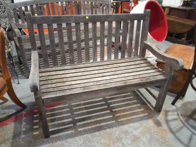 GARDEN BENCH