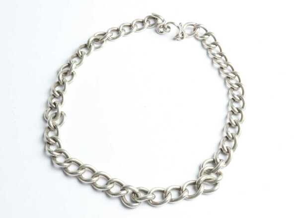 SILVER NECKLACE