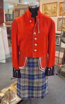 MILITARY REGALIA