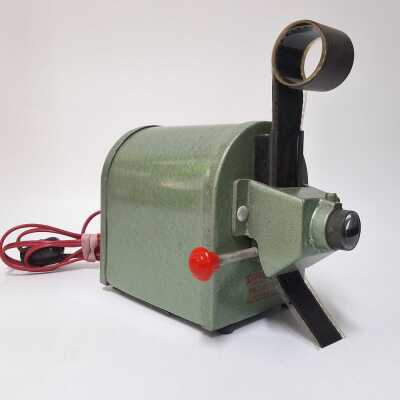 STRIP FILM PROJECTOR