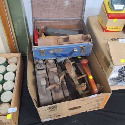 VINTAGE TOOLS AND PLANES