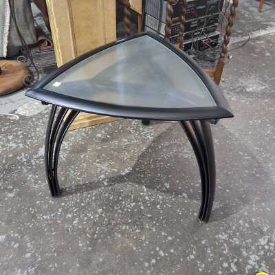 OUTDOOR TABLE