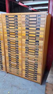SPECIMEN CABINET