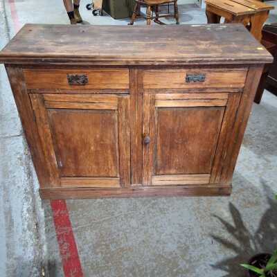 SIDEBOARD