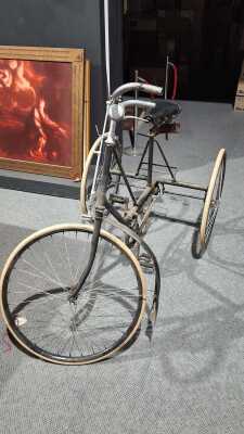 TRICYCLE