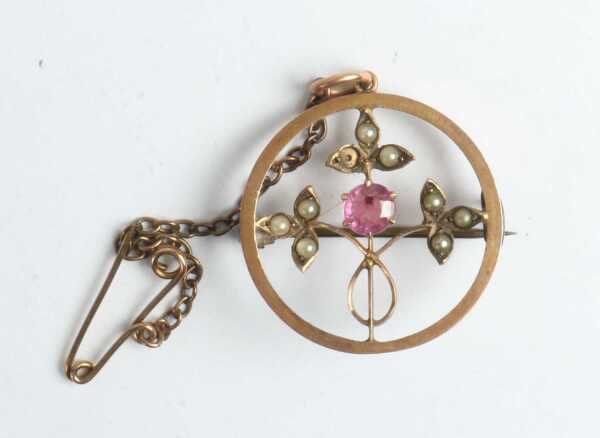 GOLD BROOCH