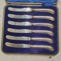 CASED KNIVES