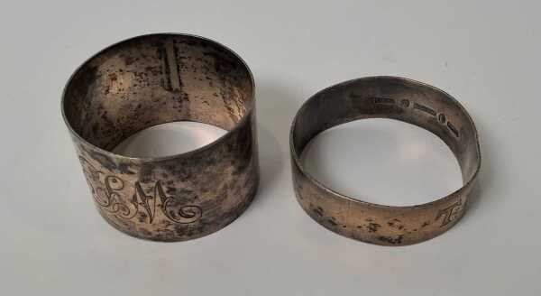 SILVER NAPKIN RINGS