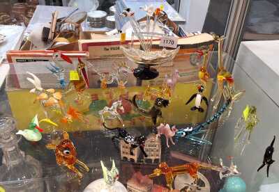 GLASS FIGURINES