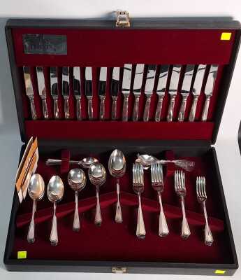CUTLERY SET