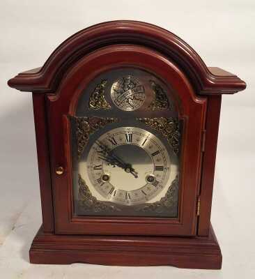 MANTEL CLOCK