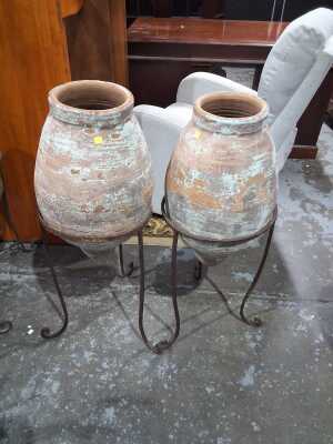 URN AND STAND
