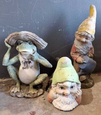 GARDEN ORNAMENTS