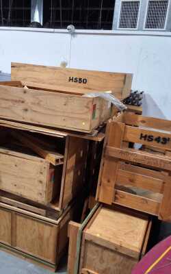 PACKING CRATES