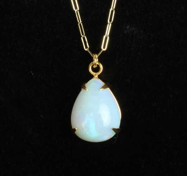 OPAL PENDANT