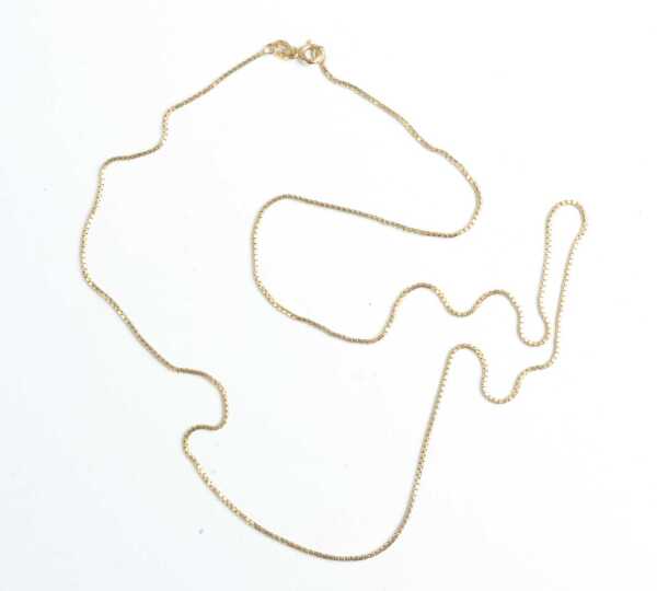 GOLD NECKLACE