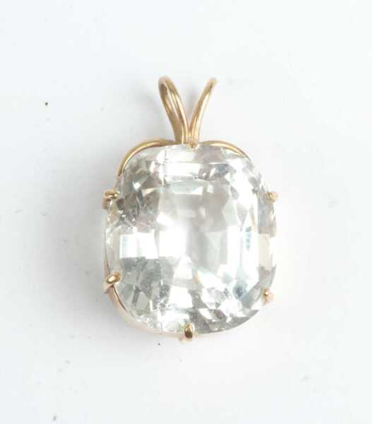 GOLD PENDANT