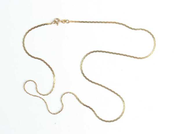 GOLD NECKLACE
