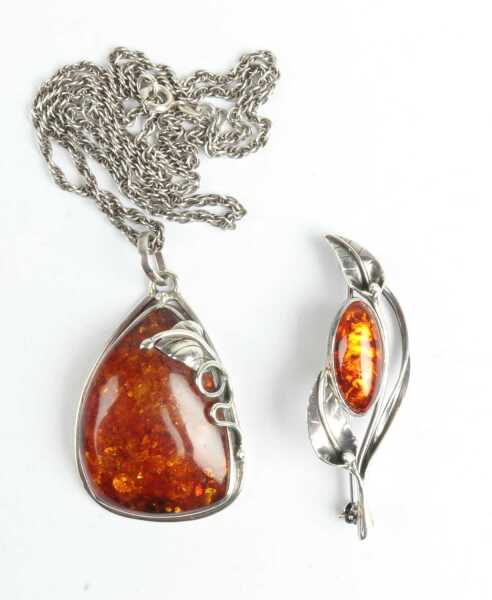 BROOCH AND PENDANT