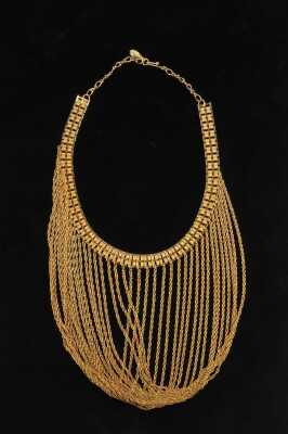 COSTUME NECKLACE