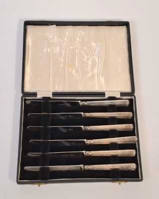 CASED KNIVES