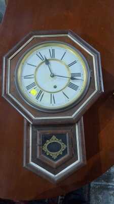 REGULATOR CLOCK