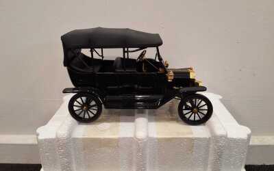 MODEL CAR