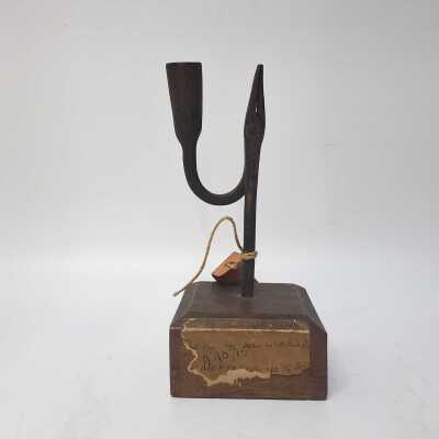 RUSHLIGHT HOLDER