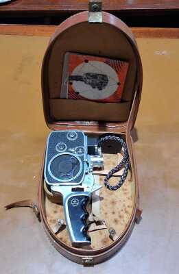 VINTAGE CAMERA