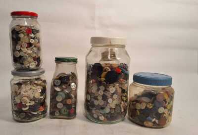 BUTTONS