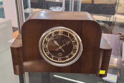 MANTEL CLOCK