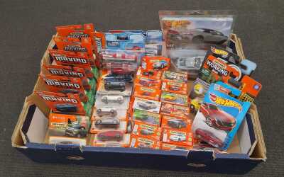 HOT WHEELS & MATCHBOX CARS