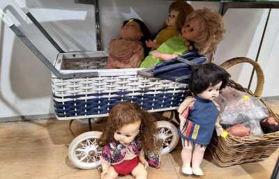 VINTAGE DOLLS