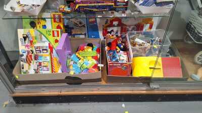 LEGO & DUPLO