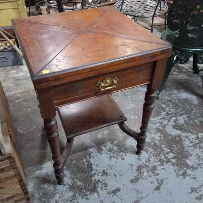 GAMES TABLE