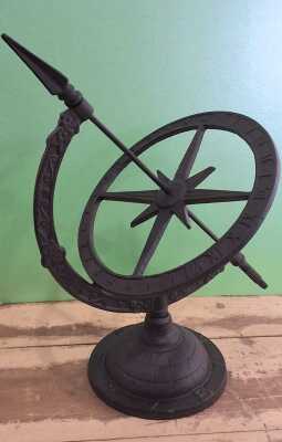 GARDEN ORNAMENT