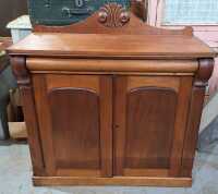 SIDEBOARD
