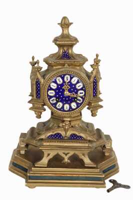 MANTEL CLOCK