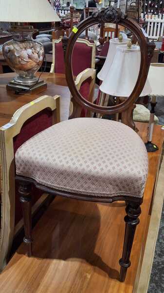 DINING CHAIR