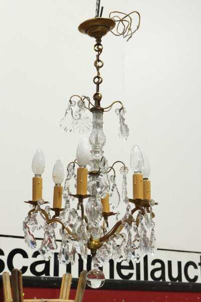CHANDELIER