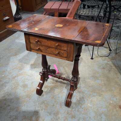 DROPSIDE TABLE