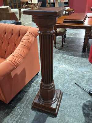 PEDESTAL