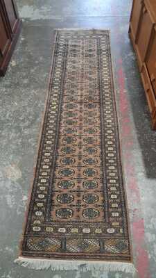 HALL RUNNER