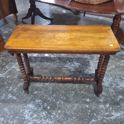 SOFA TABLE