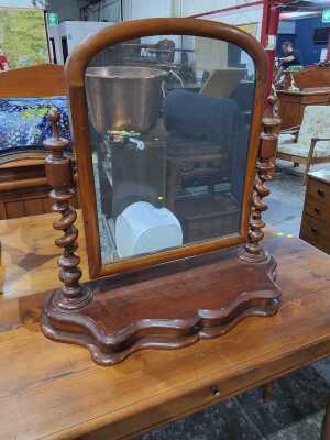 VANITY MIRROR